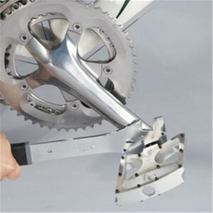 Professional pedal wrench