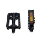 זוג פדלים פלסטיק לאופניים