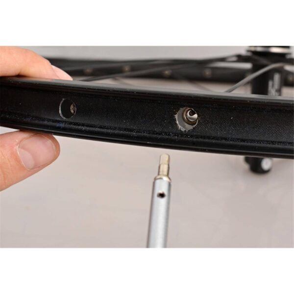 מפתח שפיצים פנימי לאופניים עם ראש מרובע UNIOR