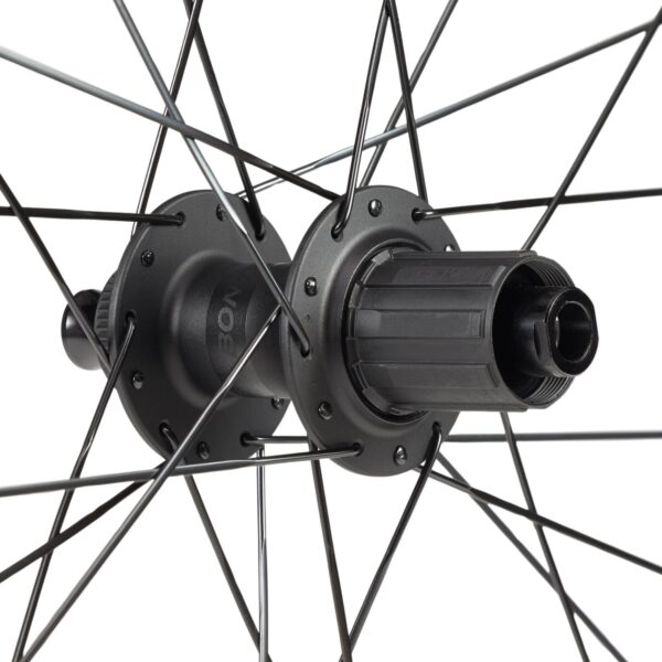 גלגל אחורי 700 מקרבון בונטרגר לאופני כביש Bontrager Aeolus Elite 50