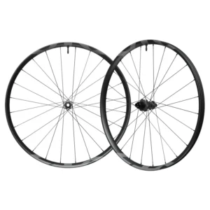 סט גלגלי קרבון לאופני שטח טיובלס 12 הילוכים Shimano XTR M9200 Di2 (2) סט גלגלי קרבון לאופני שטח טיובלס 12 הילוכים Shimano XTR M9200 Di2