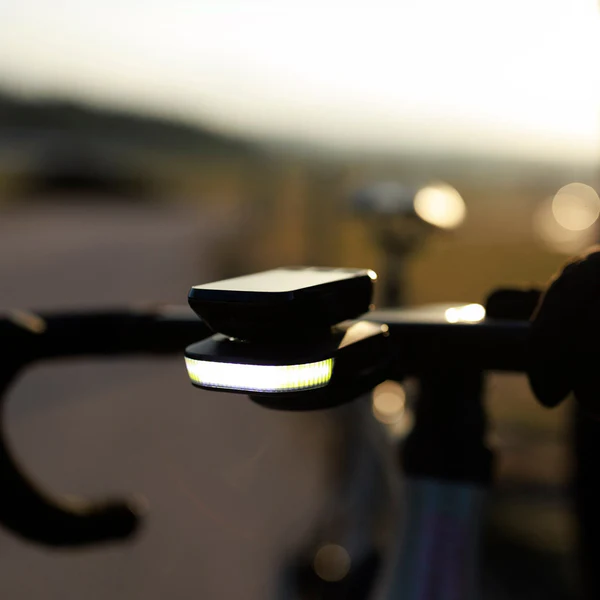 פנס קדמי לאופניים Ravemen FR 300 (1) פנס קדמי לאופניים Ravemen FR 300