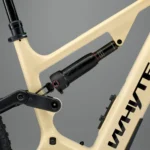 אופני שטח חשמליים וויט קאדו קרבון WHYTE KADO RS