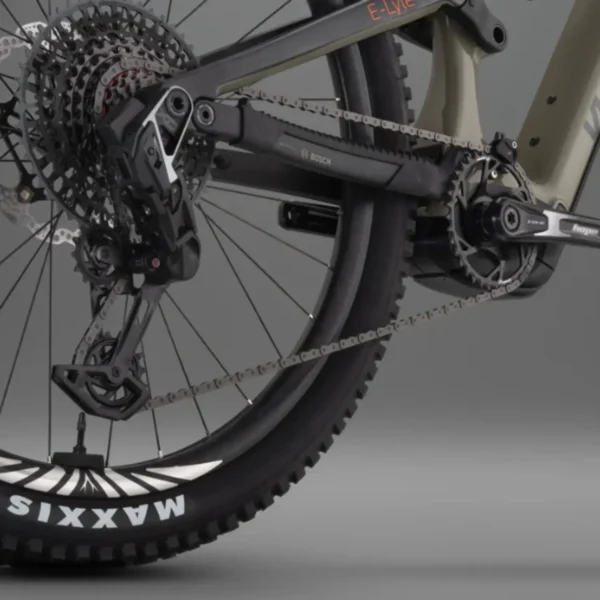 אופני שטח חשמליים קלים וויט אילייט קרבון WHYTE E-Lyte 150 Works