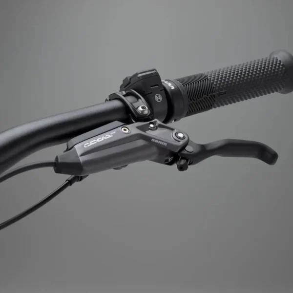 אופני שטח חשמליים קלים וויט אילייט קרבון WHYTE ELyte 150 RSX